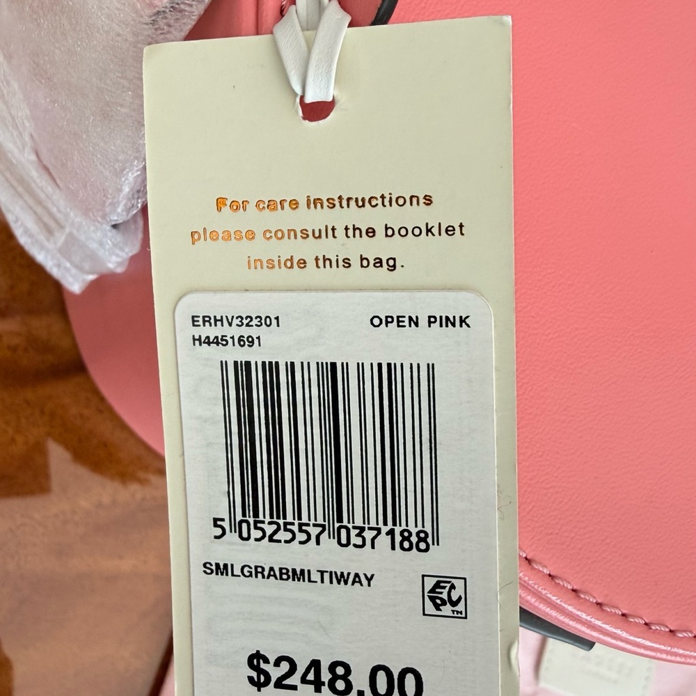 Radley London 💓Elegant Pink Cylinder Handbag with tags but has a tiny scratch - Picture 5 of 17